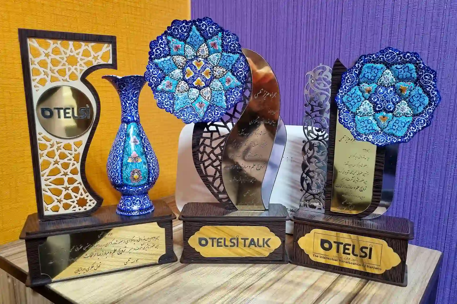 نمونه تندیس و یادبود آرین هنر | شماره 1